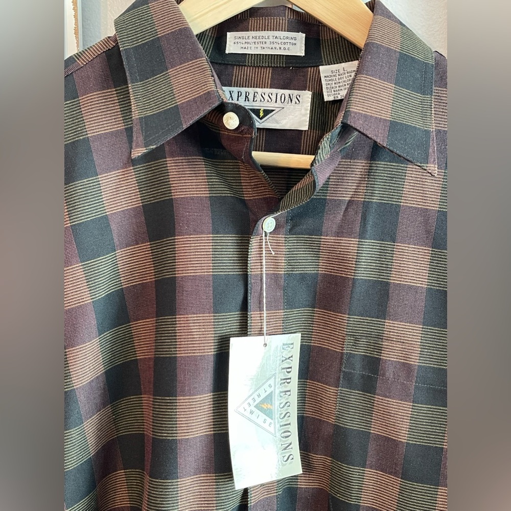 Expressions Mens Dress Shirt